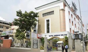 Exterior - Fabhotel Prime Chennai Deluxe (Chennai)
