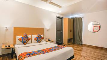Egyptian cotton sheets, premium bedding, in-room safe, free WiFi