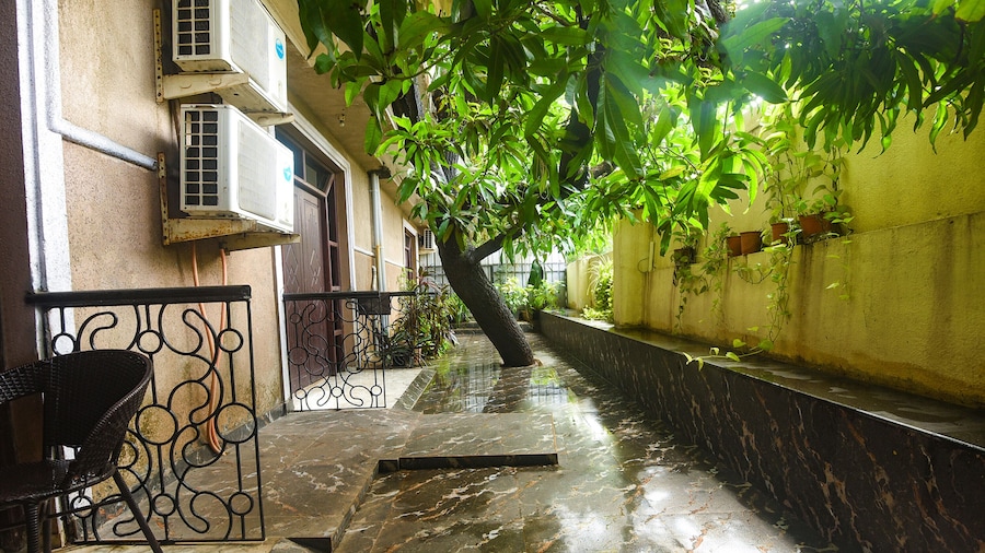 FabExpress Corinthia Boutique Rooms, Candolim Beach