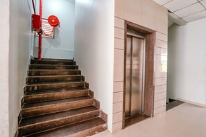 Lobby - Fabhotel Western Inn (Surat)