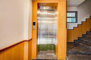 Elevator - Fabexpress Grand View (Bengaluru)