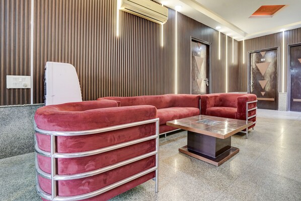 Lobby sitting area - Via Next Home (Gurugram)
