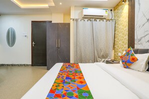 Egyptian cotton sheets, premium bedding, in-room safe, soundproofing - FabHotel Namaste Kashi (Varanasi)