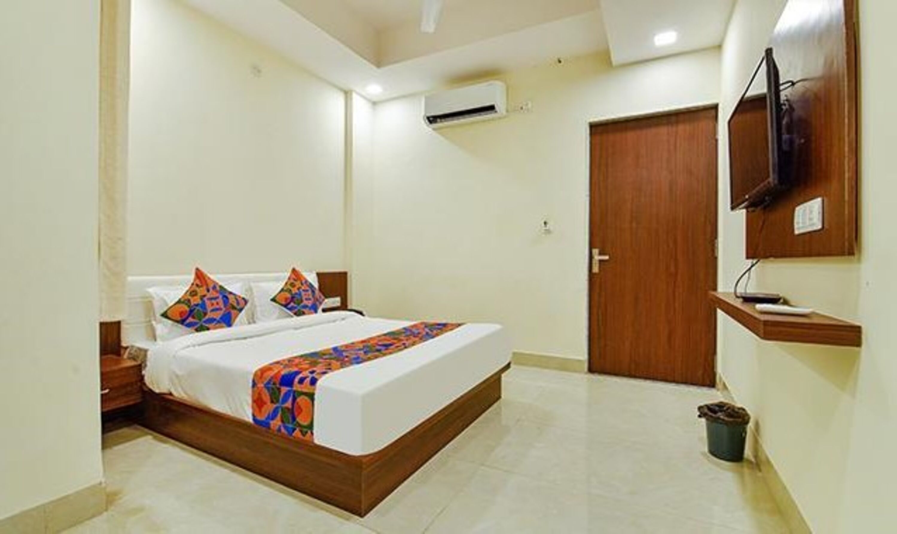 Premium Room | Egyptian cotton sheets, premium bedding, in-room safe, soundproofing