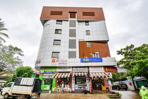 Exterior - Fabhotel The Address (Nashik)