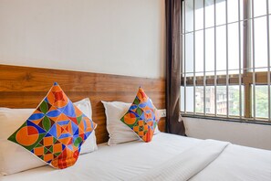 1 bedroom, Egyptian cotton sheets, premium bedding, in-room safe