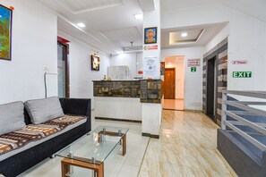 Área de estar no saguão