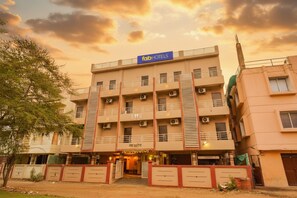 Property entrance - FabHotel 4 Star Executive (Pune)