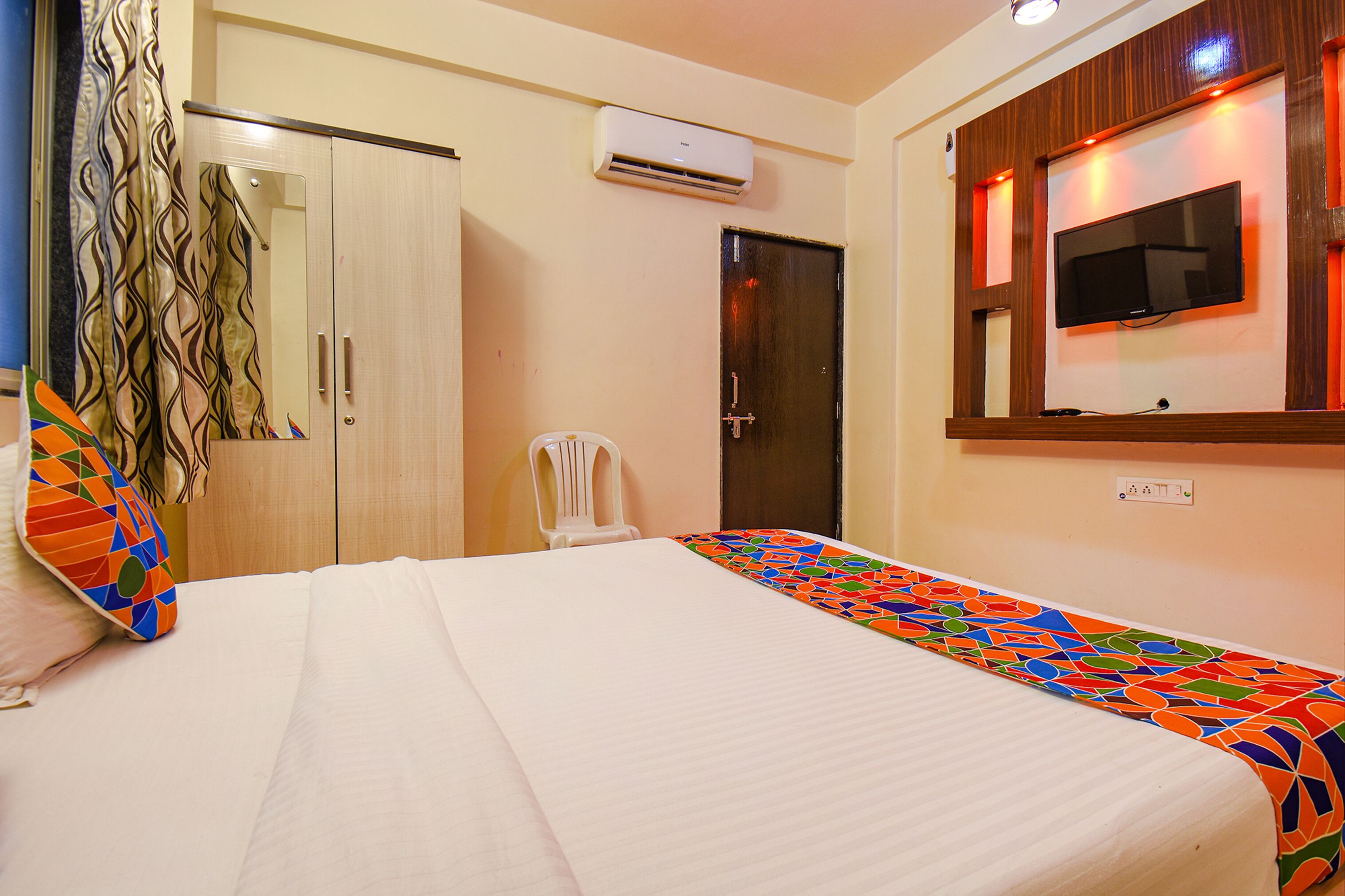 Photo - FabHotel 4 Star Executive
