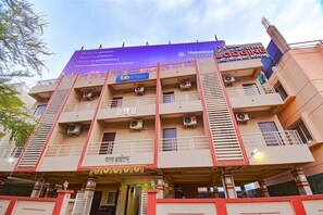 Exterior - FabHotel 4 Star Executive (Pune)