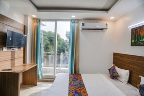 1 bedroom, Egyptian cotton sheets, premium bedding, in-room safe