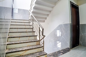 Lobby - FabHotel SSG (Bhopal)