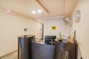 Reception - Fabhotel Dds (Lucknow)