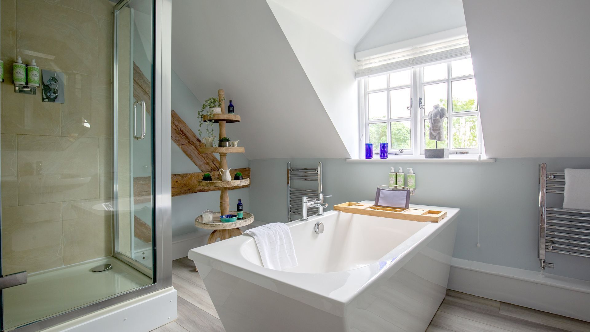 Bathtub, hair dryer, towels
