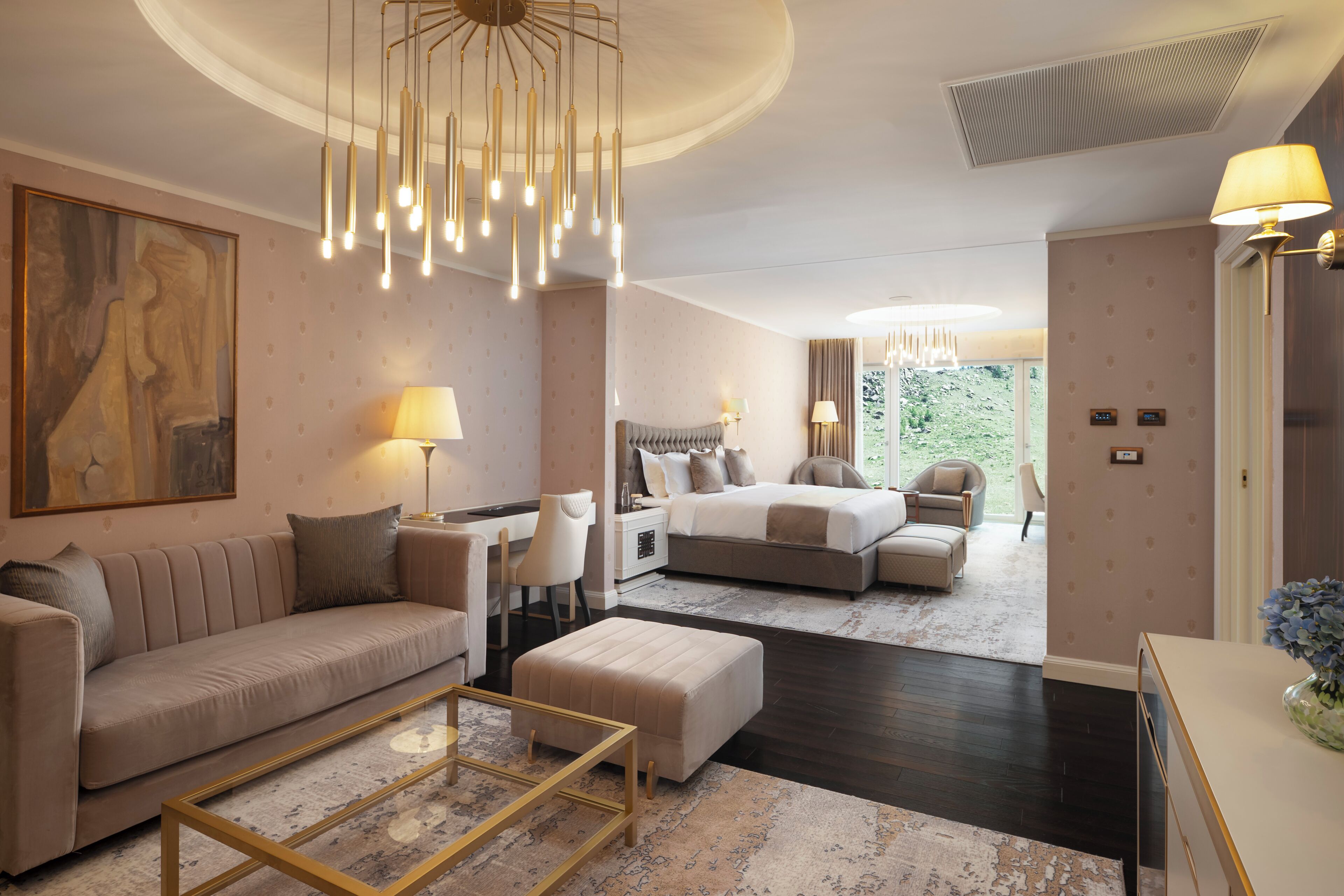 Junior Suite | Premium bedding, in-room safe, individually decorated