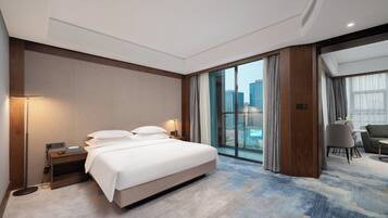 品质套房 | 1 多间卧室、高档床上用品、羽绒被、办公桌