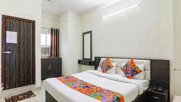 Premium Room | Egyptian cotton sheets, premium bedding, in-room safe, free WiFi
