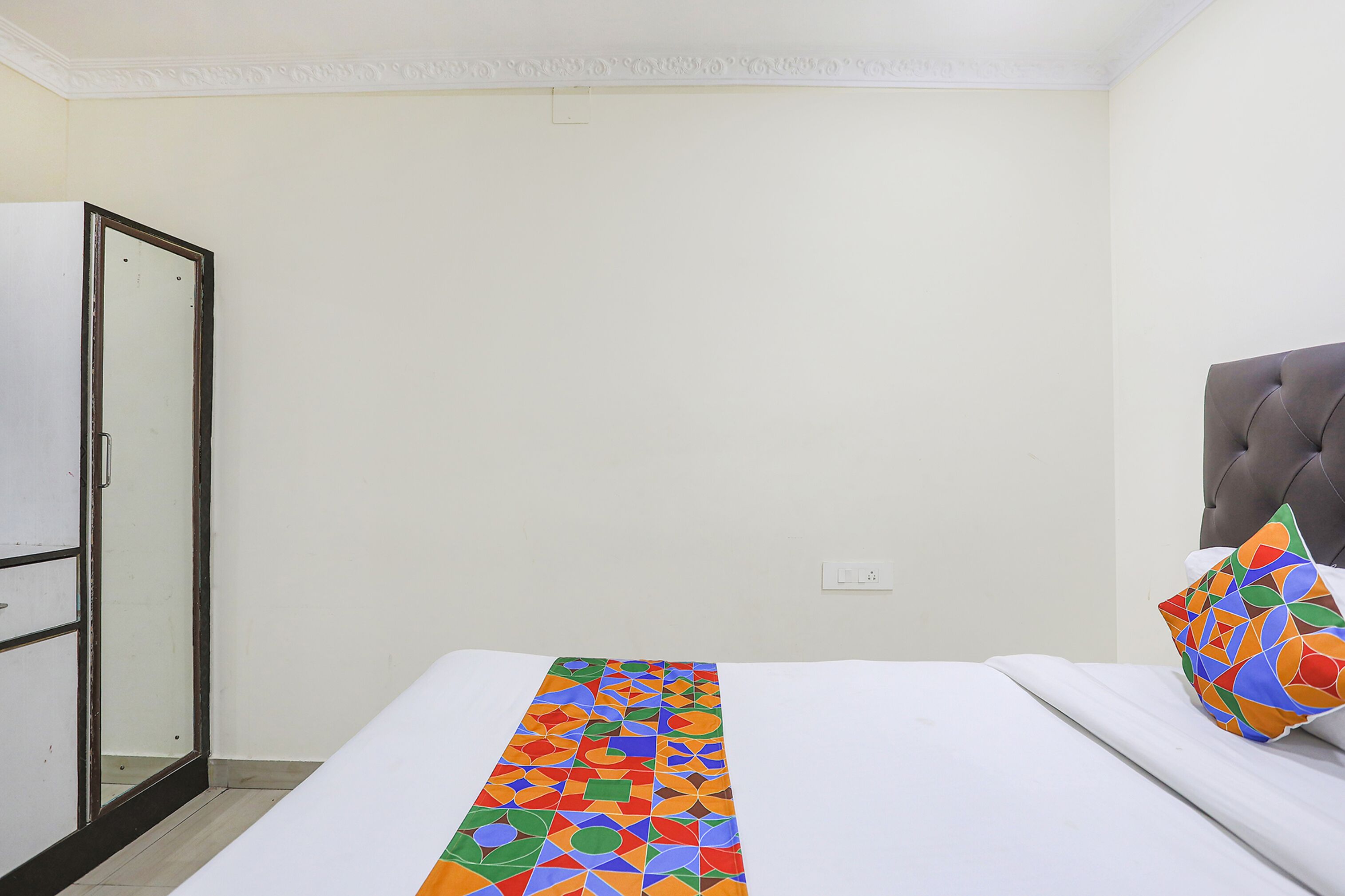 egyptian cotton sheets, premium bedding, in-room safe, free wifi