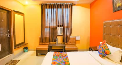 Fabhotel Dps International