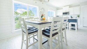 Unclassified image, 4 of 42, button - Sea La Vie- Dog Friendly Cottage in Orange Beach (Orange Beach)