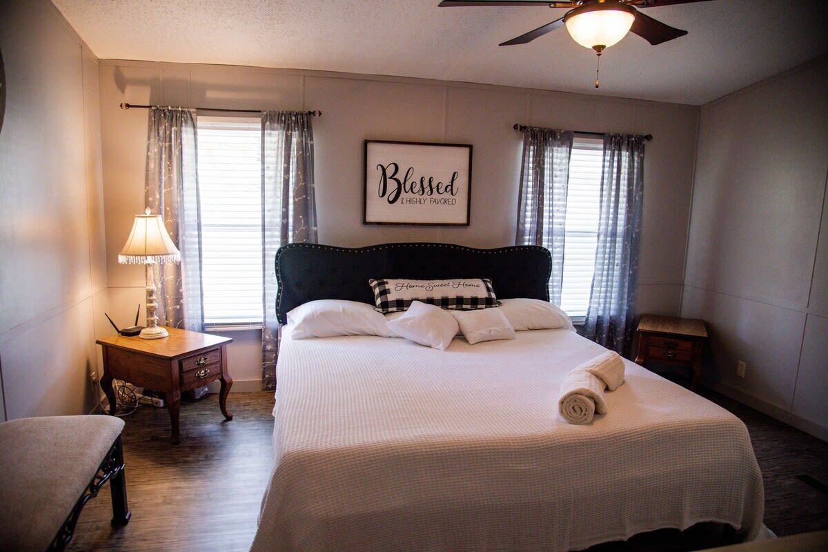 3 Schlafzimmer, Bügeleisen/Bügelbrett, WLAN, Bettwäsche