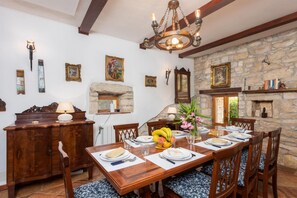 Villa | 4 bedrooms - Villa Di Vino in Orbani i (Svetvincenat)