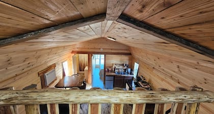 Cozy cabin 8 minutes from Ark Encounter!!