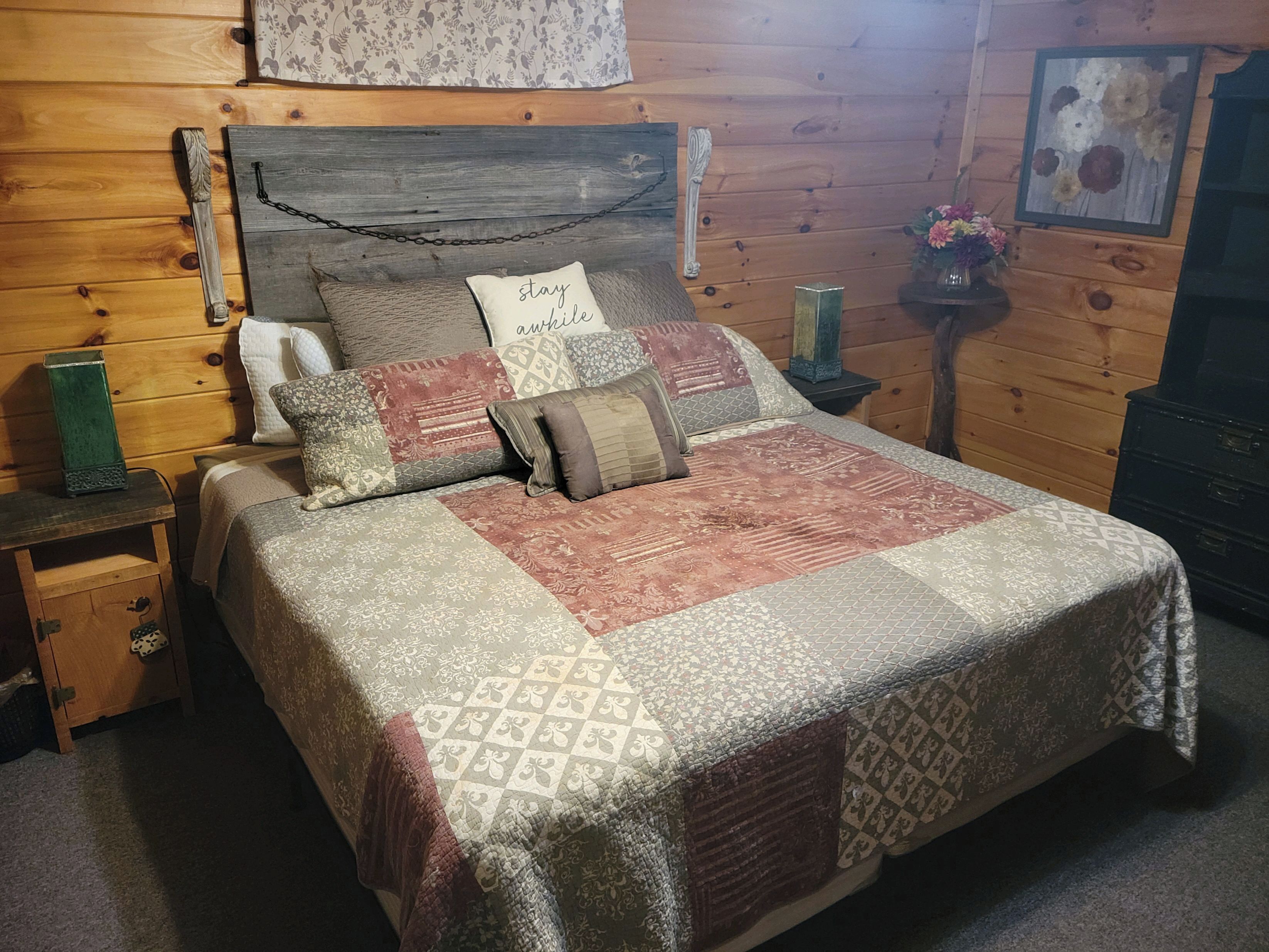 Cozy apartment located in a quiet subdivision across from beautiful Lake Chatuge