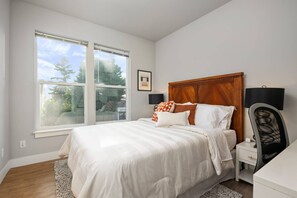 5 habitaciones, tabla de planchar con plancha y wifi gratis 