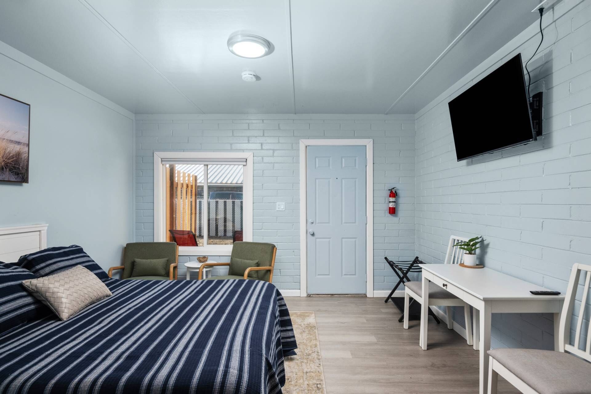 1 camera, Wi-Fi gratuito