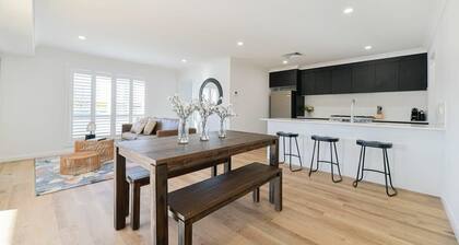 Getaway on Curran | CBD Escape, EV Plug, Firepit