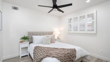 5 室のベッドルーム、アイロン / アイロン台、WiFi、ベッドシーツ