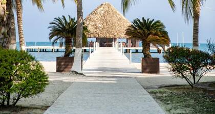Villa Castello- Water Views Resort Amenities