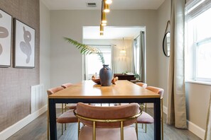 House - La Vie Boheme 1 - Relaxing Retreat w Parking (Miami)