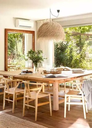 Dining - Luxury villa on a private estate in Toledo w/pool and views of Sierra de Gredos. (mejorada)