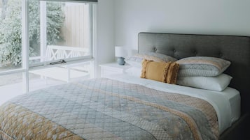 3 soverom, skrivebord, strykejern/-brett og wi-fi (inkludert)