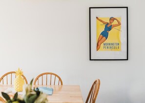 Dining - The Hidden Gem: Family friendly with Cozy fire and trampoline for the kids. (Rye)