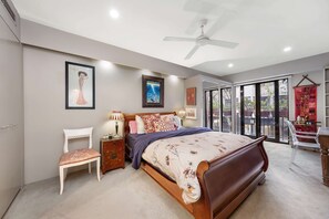 1 bedroom, iron/ironing board, internet, bed sheets
