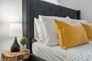 2 bedrooms, iron/ironing board, WiFi, bed sheets - Majestic City Home | Country Club 2 Bedroom Unit (San Juan)