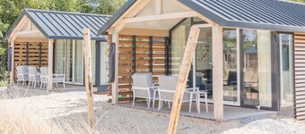 Ameland Lodge w/ Veranda