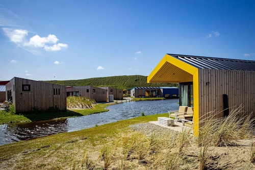 Chic Stay Near North Sea