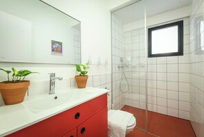 公寓 | 浴室 | 淋浴设施、免费洗浴用品、吹风机、肥皂