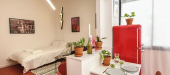 Lovely Studio Apt with Exquisite Crimson Interior near Talpiot Market