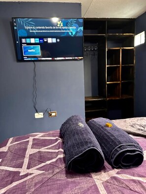 4 habitaciones, tabla de planchar con plancha y wifi gratis