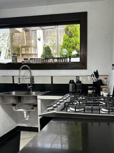 Casa Florencia, 10 minutes from downtown Xela, Stay in a quiet place.