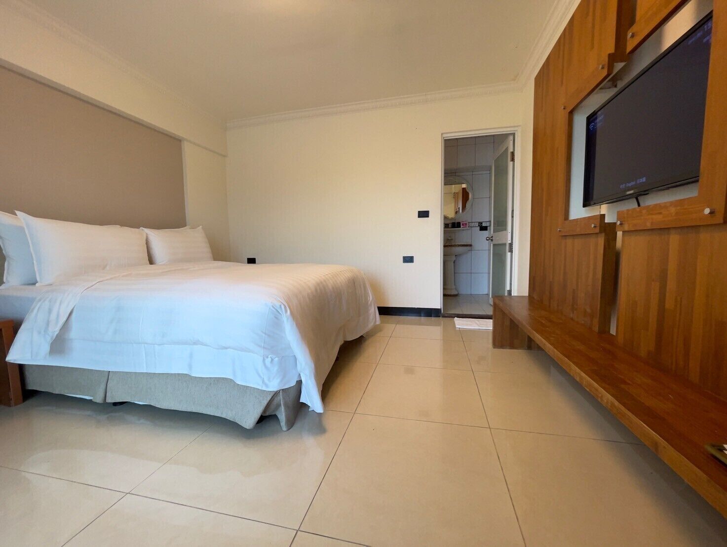 Superior-Doppelzimmer | Schreibtisch, laptopgeeigneter Arbeitsplatz, Verdunkelungsvorhänge