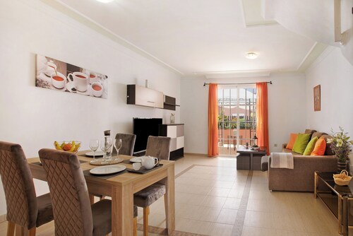 Vacation Villa 'Lomada' with Private Terrace, Balcony and Wi-Fi