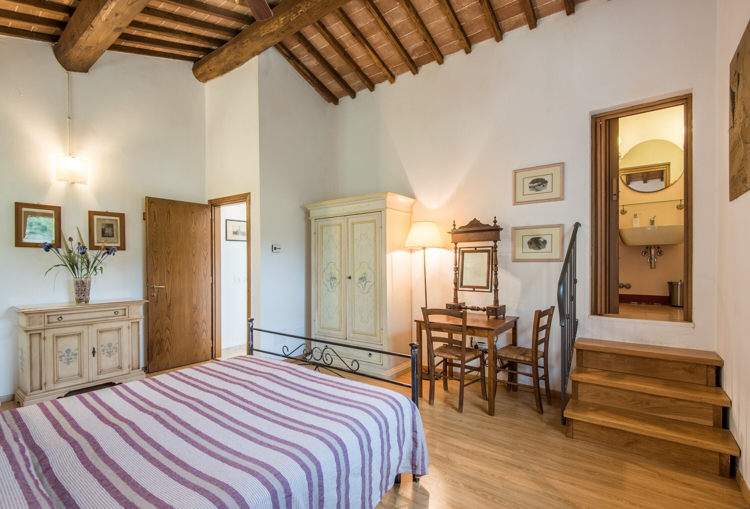 2 camere, ferro/asse da stiro, Wi-Fi gratuito, lenzuola