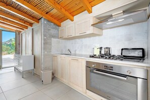 Kühlschrank, Ofen, Herdplatte, Geschirrspüler
