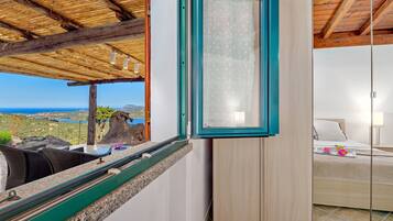 2 slaapkamers, een strijkplank/strijkijzer, gratis wifi, beddengoed